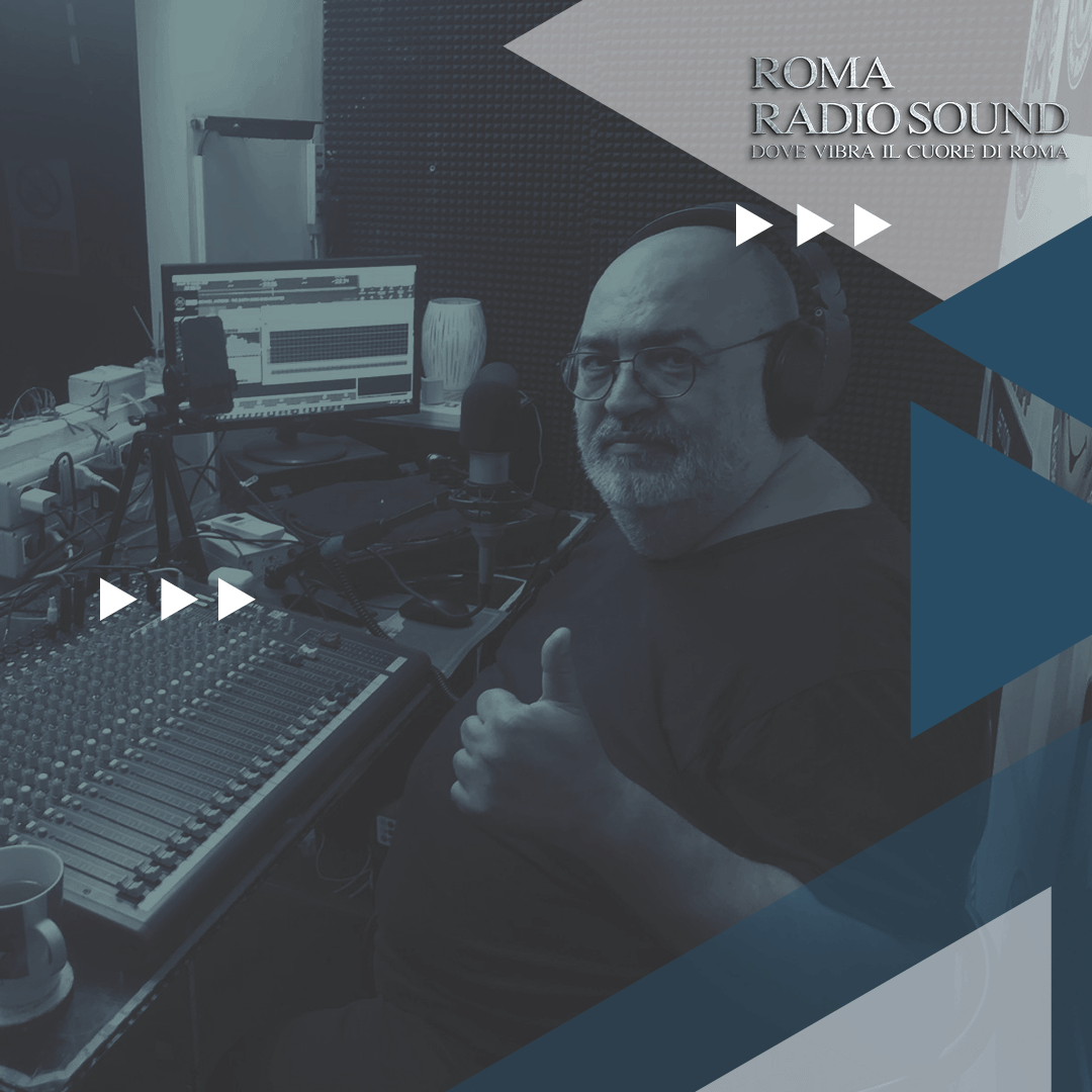 Gianluca_Elvis alla console radiofonica